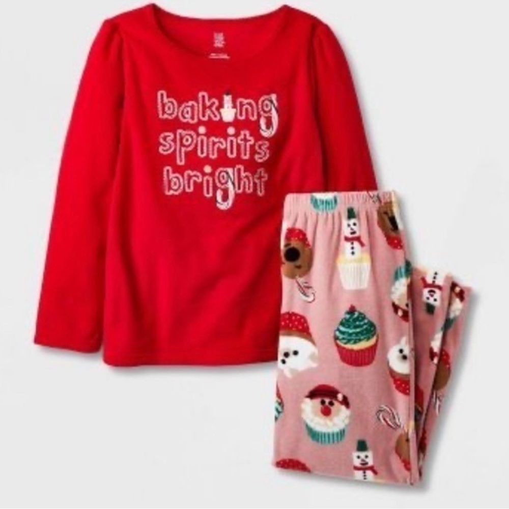 Carters 2 piece baking spirits bright cupcake pajama set